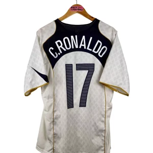 2004 – maillot extérieur Portugal – C. Ronaldo #17 (L)